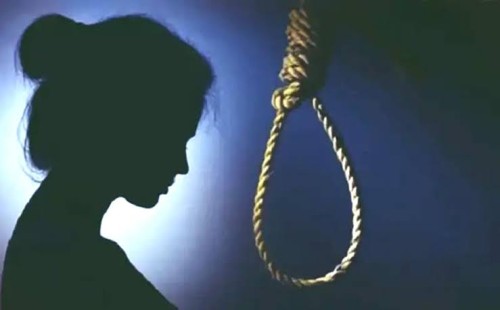 দেশে ঋণের বোঝায় বাড়ছে আত্মহত্যার প্রবণতা