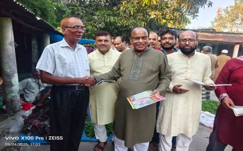 চাঁপাইনবাবগঞ্জে গোলাম জাকারিয়ায় গণসংযোগ ও লিফলেট বিতরণ